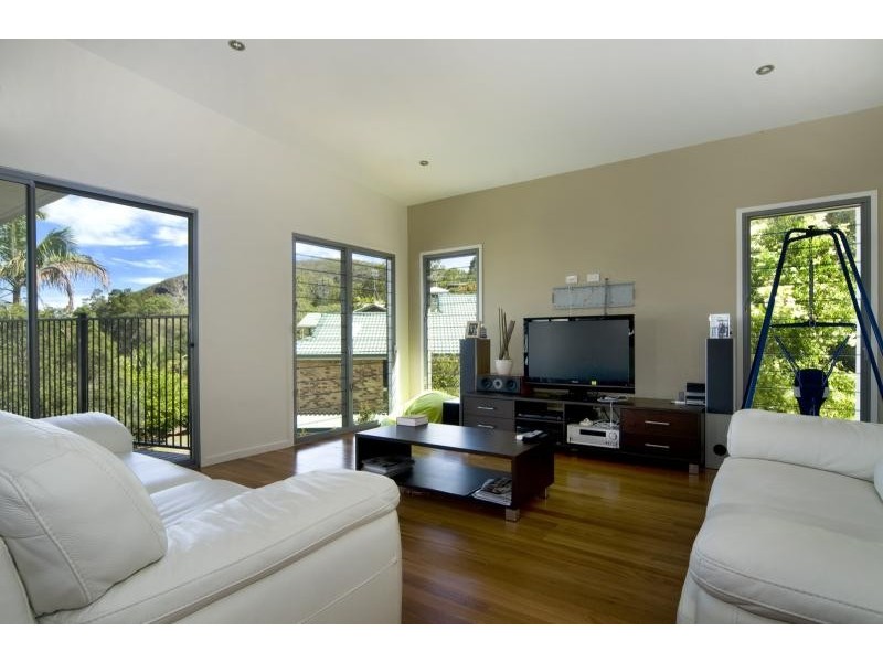 8 Berry Ct, Mount Coolum QLD 4573