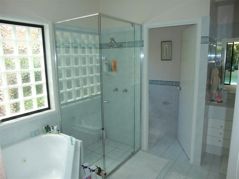 38 Waterside  Ct, Noosa Waters QLD 4566