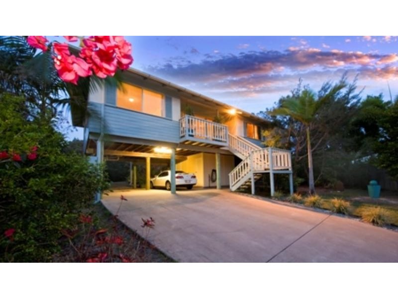 11 Werita Ct, Sunrise Beach QLD 4567