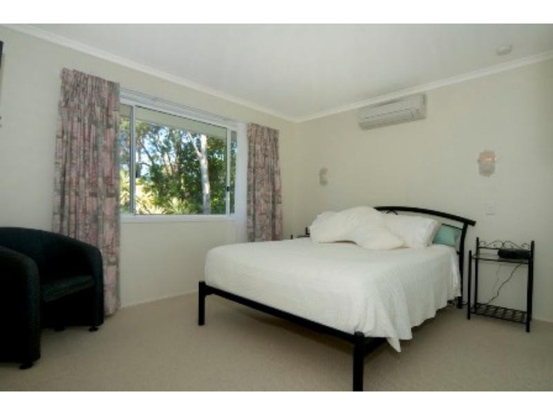 6 Orcades St, Sunrise Beach QLD 4567