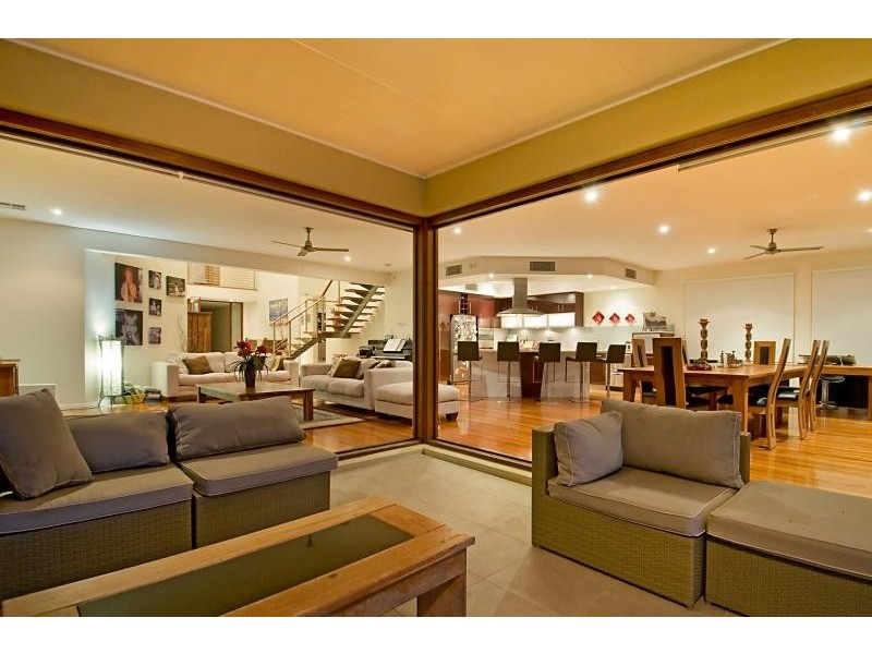 21 Topsails Pl, Noosa Waters QLD 4566
