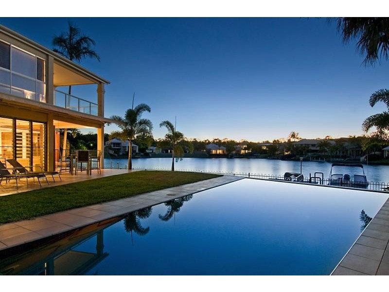 21 Topsails Pl, Noosa Waters QLD 4566