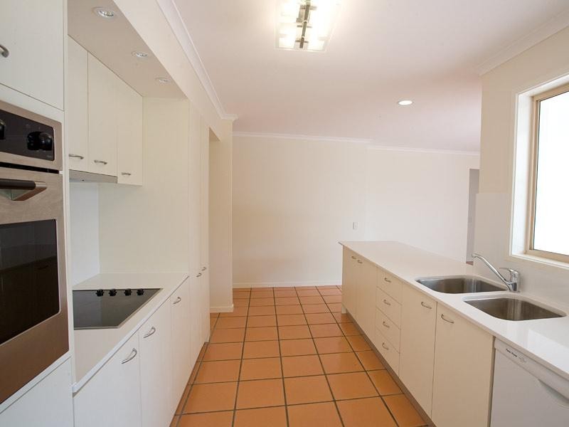 Noosa Waters QLD 4566