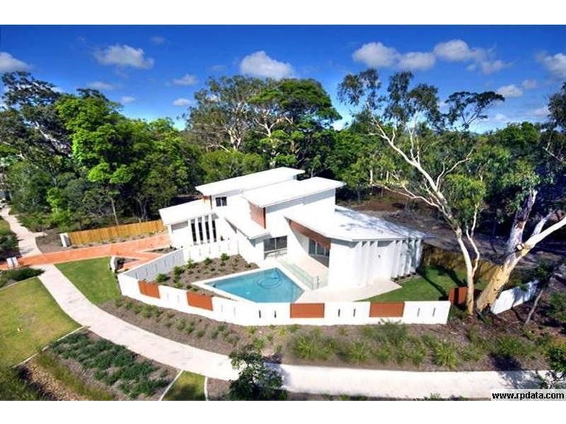 1 Jacksonia Pl, Noosaville QLD 4566