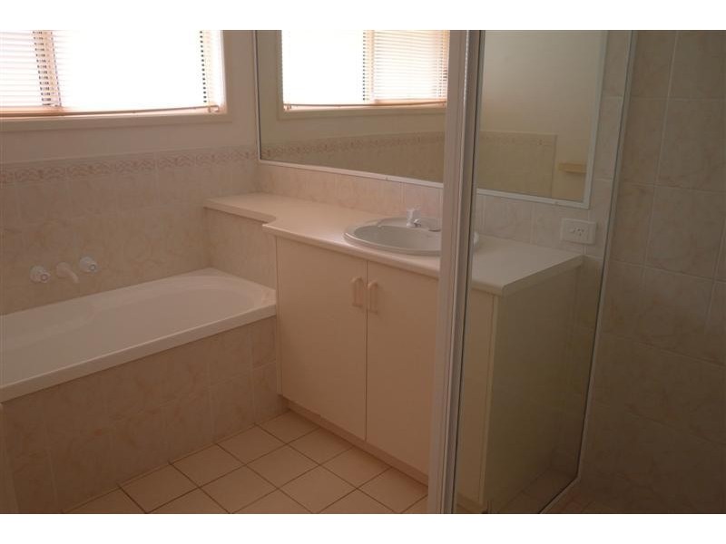 6 Lindrick Ct, Tewantin QLD 4565