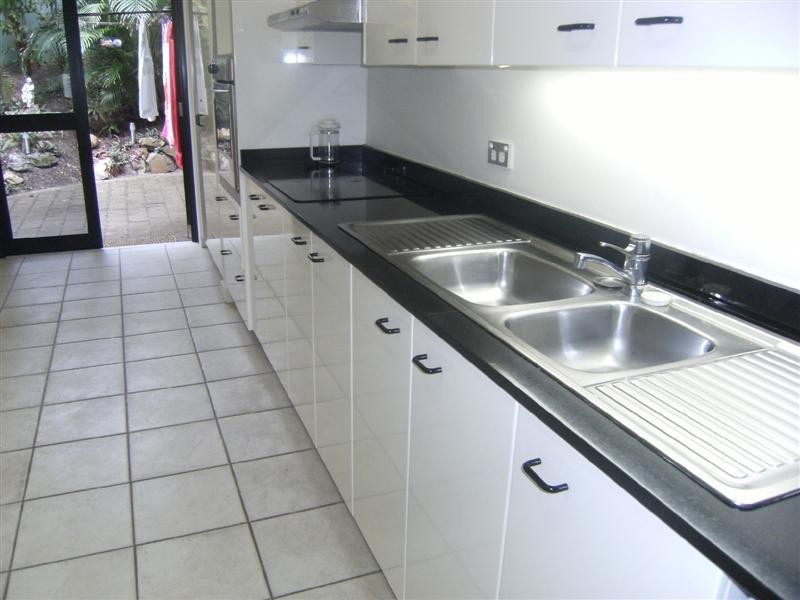 4/2 Orealla Cres, Sunrise Beach QLD 4567