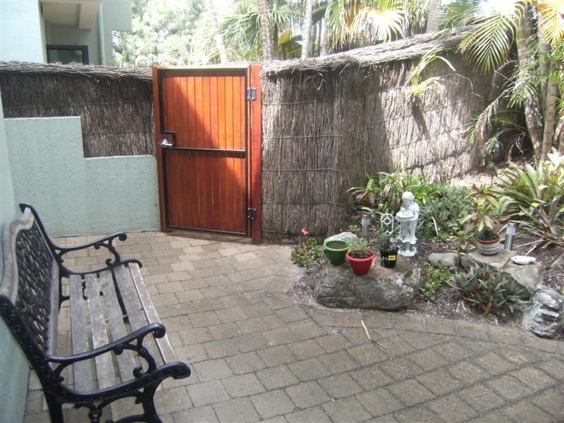 4/2 Orealla Cres, Sunrise Beach QLD 4567