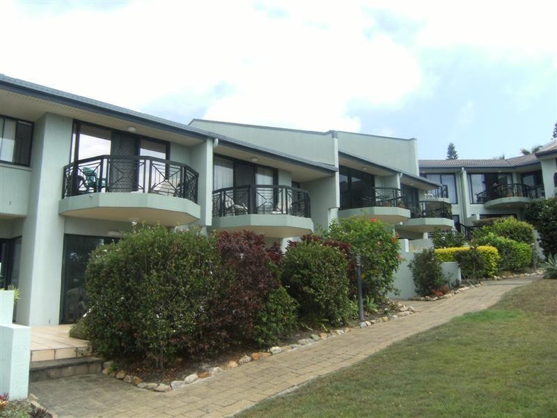 4/2 Orealla Cres, Sunrise Beach QLD 4567