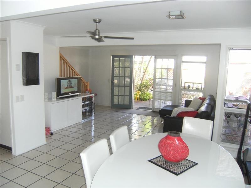 33/12 Robert St, Noosaville QLD 4566