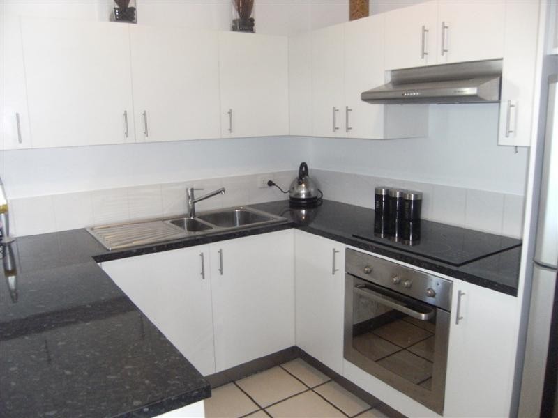 33/12 Robert St, Noosaville QLD 4566