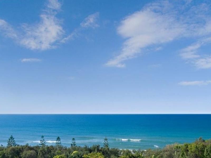 15/3-5 Ocean View  Pde, Rainbow Beach QLD 4581