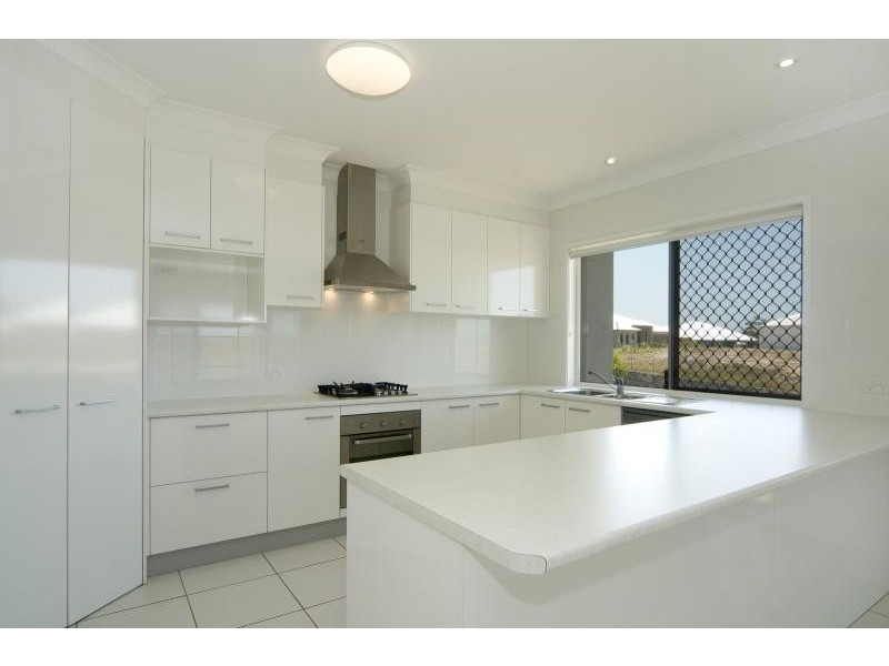 18 Waterville Way, Peregian Springs QLD 4573