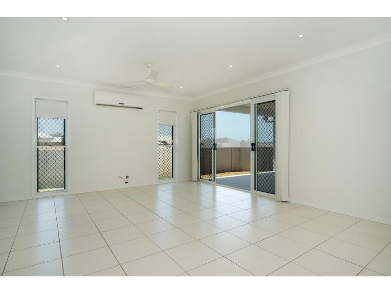 18 Waterville Way, Peregian Springs QLD 4573