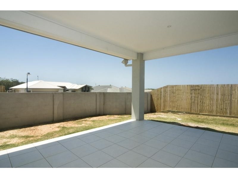 18 Waterville Way, Peregian Springs QLD 4573