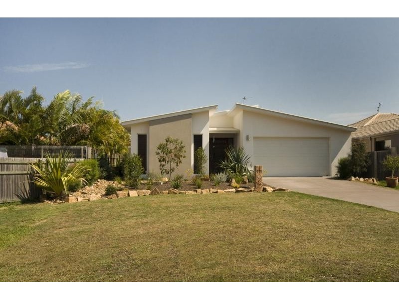 15 The  Ave, Peregian Springs QLD 4573