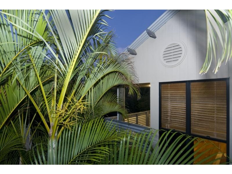8 Freedom Pl, Sunrise Beach QLD 4567