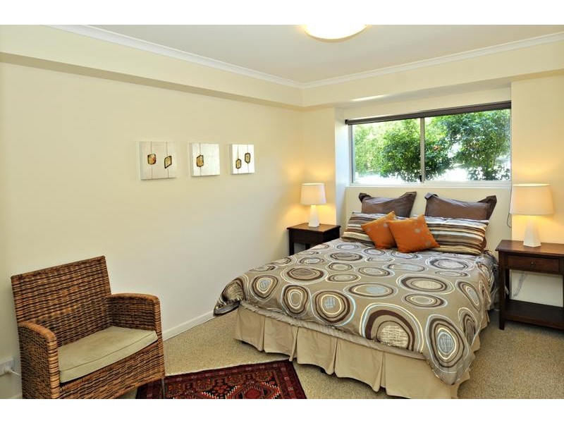 2/49 Tingira Cres, Sunrise Beach QLD 4567