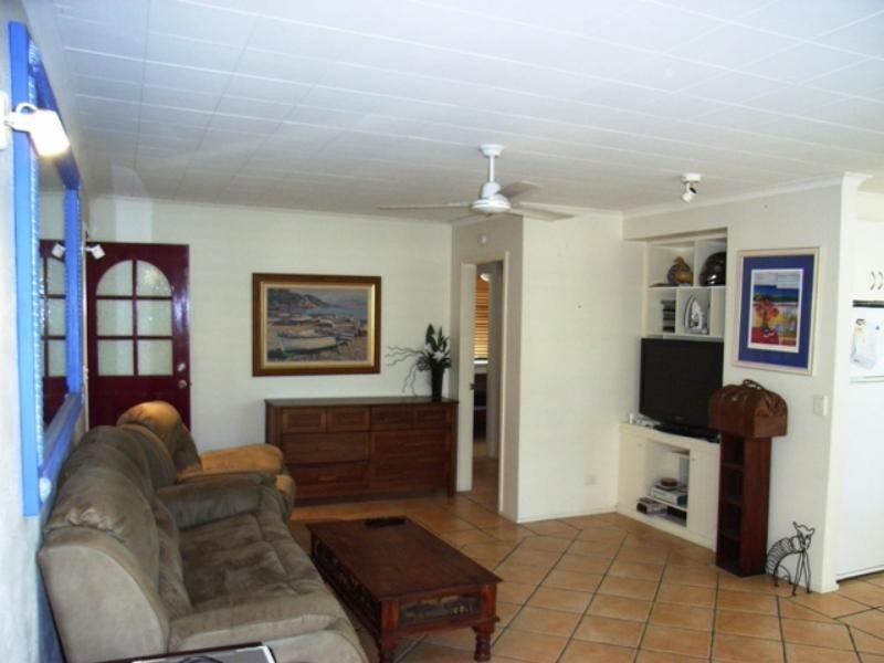 1/10 Edgar Bennett Ave, Noosa Heads QLD 4567