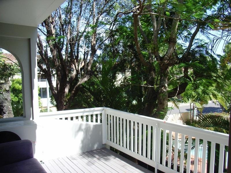 1/10 Edgar Bennett Ave, Noosa Heads QLD 4567