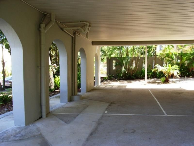 1/10 Edgar Bennett Ave, Noosa Heads QLD 4567