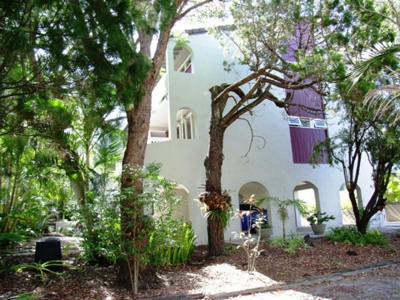 1/10 Edgar Bennett Ave, Noosa Heads QLD 4567