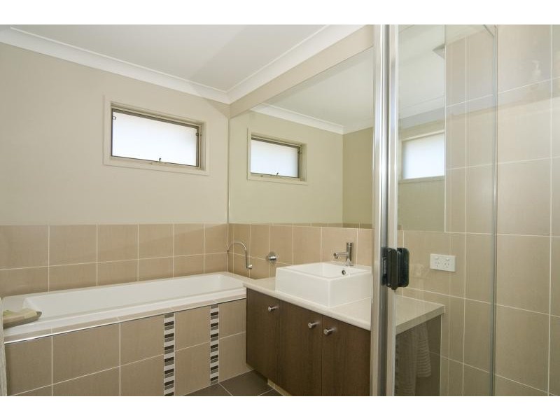 16 Doral Dr, Peregian Springs QLD 4573