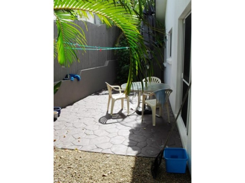 1/67 Southern Cross  Pde, Sunrise Beach QLD 4567