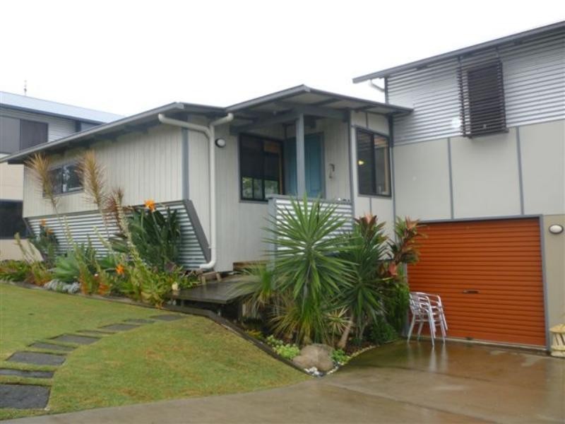 10 Tolkien Pl, Coolum Beach QLD 4573