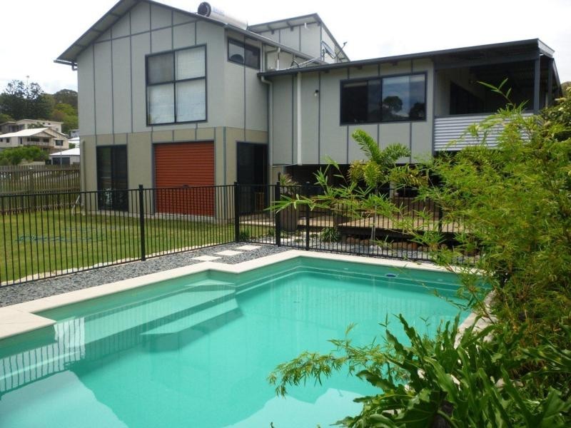 10 Tolkien Pl, Coolum Beach QLD 4573