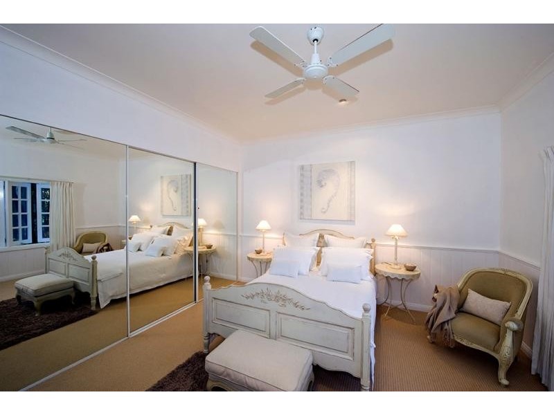 37 Kimbah Ct, Cooroibah QLD 4565