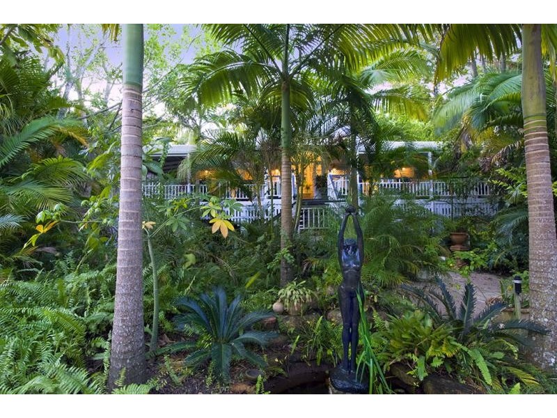 37 Kimbah Ct, Cooroibah QLD 4565