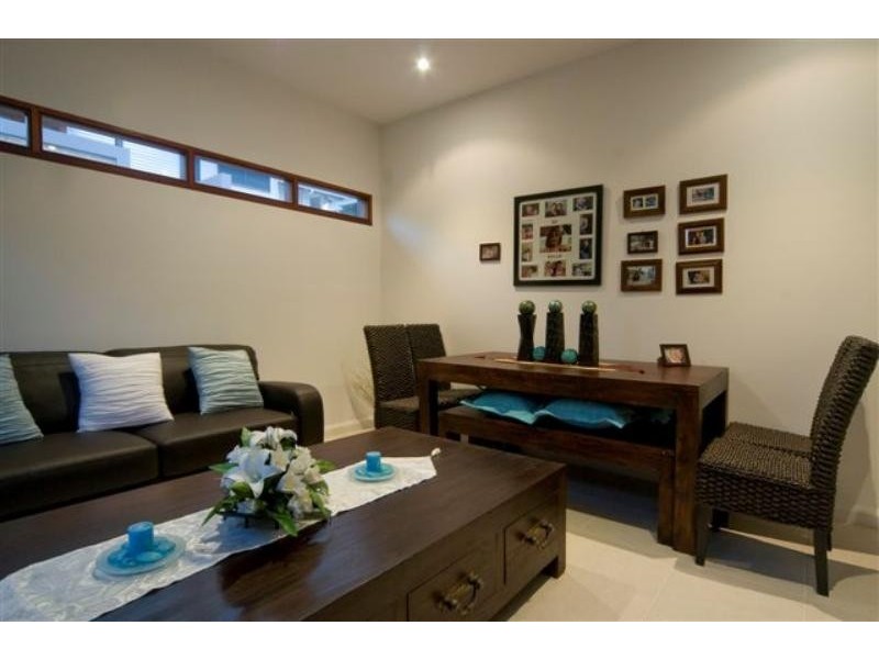 1/12 Elizabeth  St, Noosaville QLD 4566