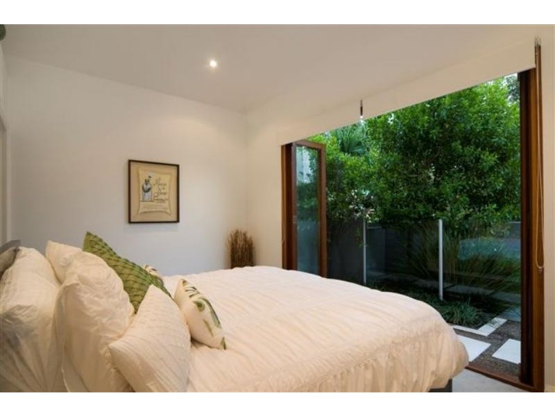 1/12 Elizabeth  St, Noosaville QLD 4566