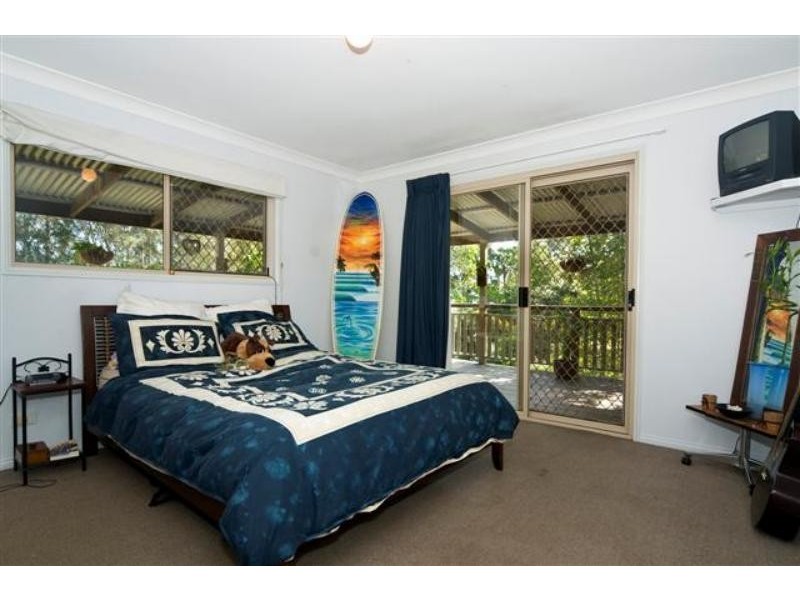 18 Val Cres, Noosaville QLD 4566