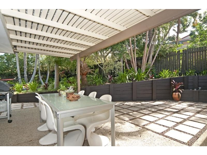 24 Wyandra  St, Noosa Heads QLD 4567
