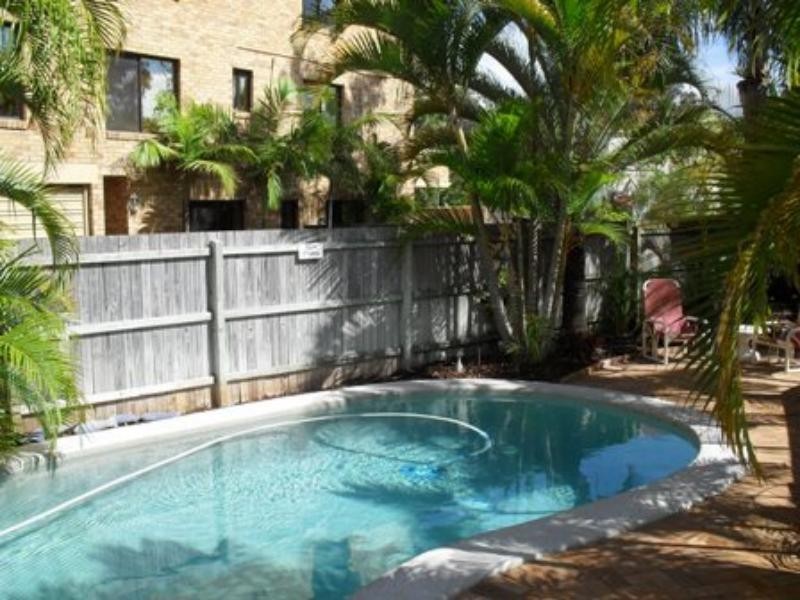4/4 Peza  Ct, Noosa Heads QLD 4567