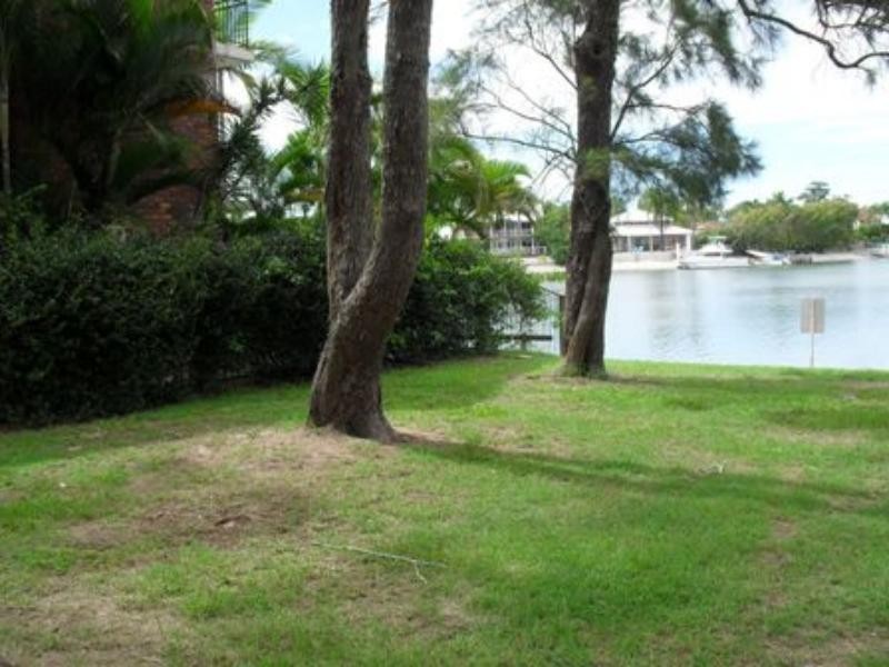 4/4 Peza  Ct, Noosa Heads QLD 4567