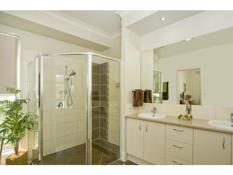 106 The Avenue -, Peregian Springs QLD 4573