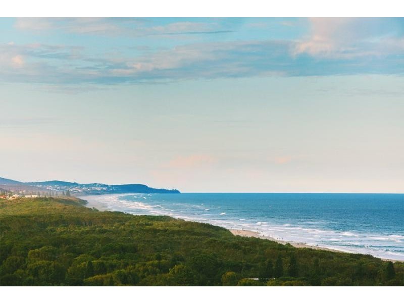 7 Greenoaks Dr, Coolum Beach QLD 4573