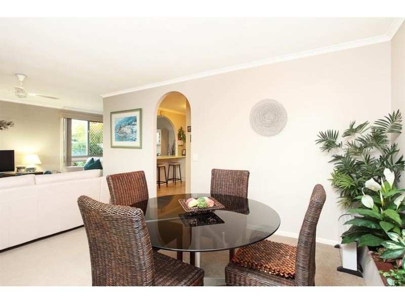 7 Greenoaks Dr, Coolum Beach QLD 4573