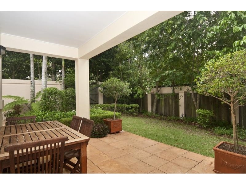 327 Noosa Springs Dr, Noosa Springs QLD 4567
