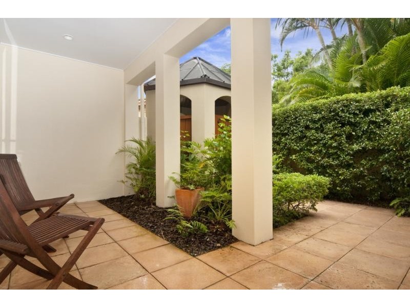 327 Noosa Springs Dr, Noosa Springs QLD 4567