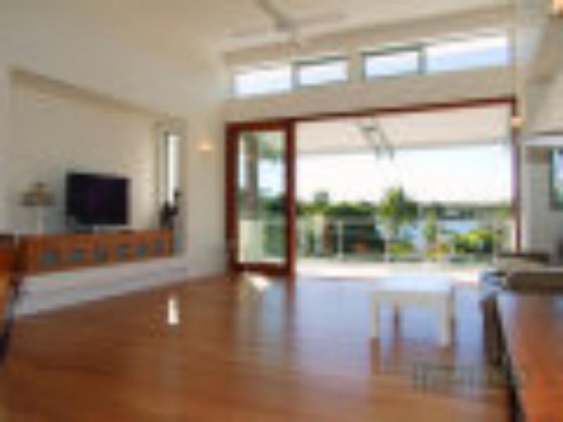 1 /181 Gympie  Tce, Noosaville QLD 4566