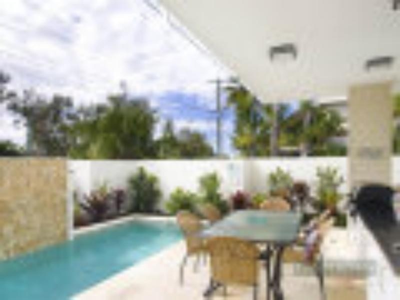 1 /181 Gympie  Tce, Noosaville QLD 4566