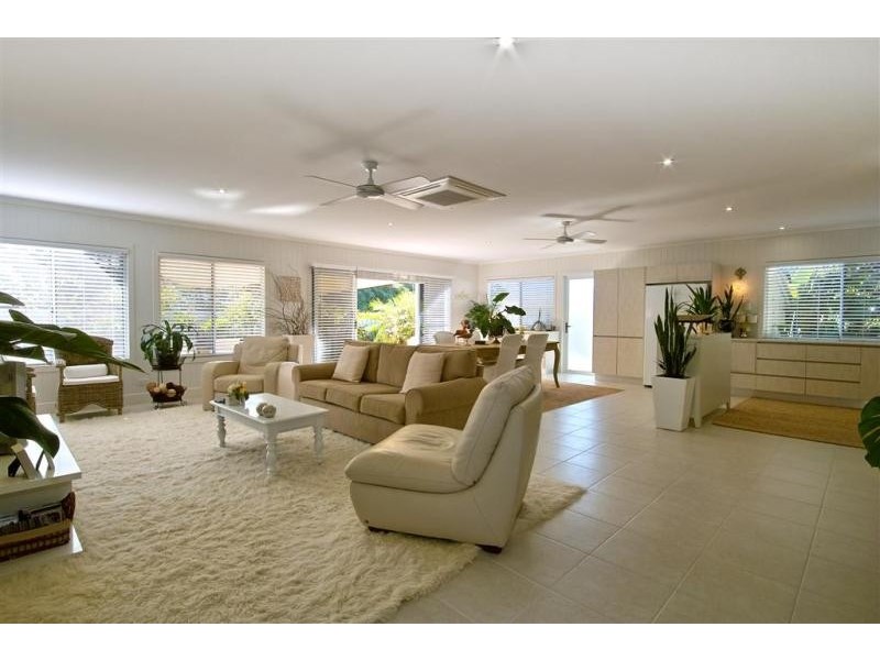 12 Landrail St, Peregian Beach QLD 4573