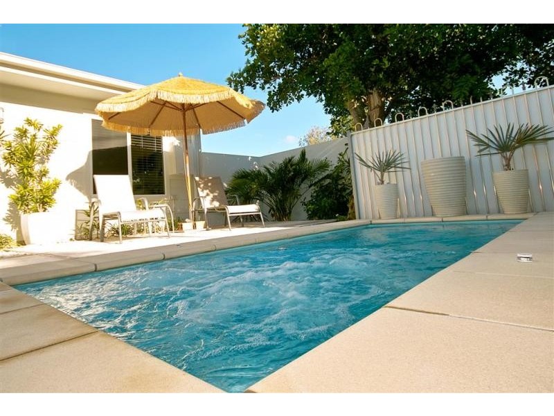 12 Landrail St, Peregian Beach QLD 4573