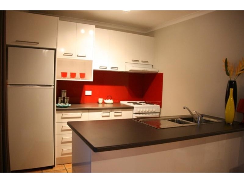 111/24 Lake Weyba Drive Dr, Noosaville QLD 4566