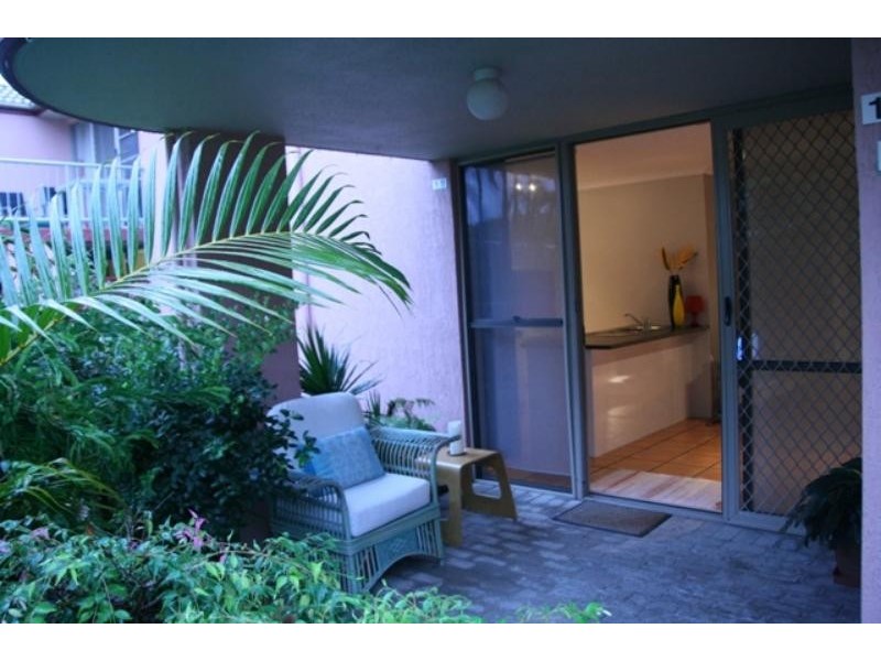 111/24 Lake Weyba Drive Dr, Noosaville QLD 4566