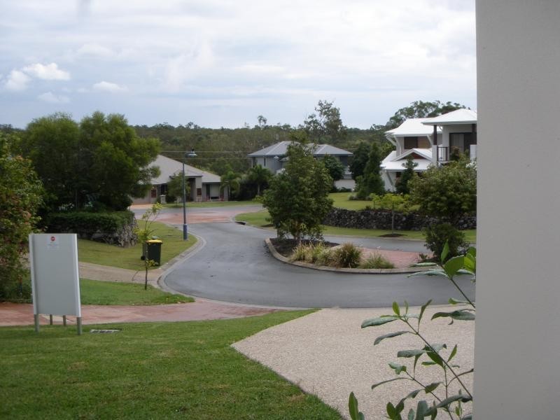 8 Pebble Ct, Peregian Springs QLD 4573