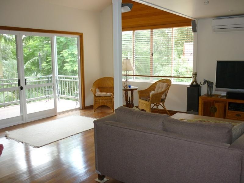 210 Lone Hand Rd, Eumundi QLD 4562